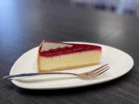 Cheesecake malinový. Ružová cukráreň Nitra